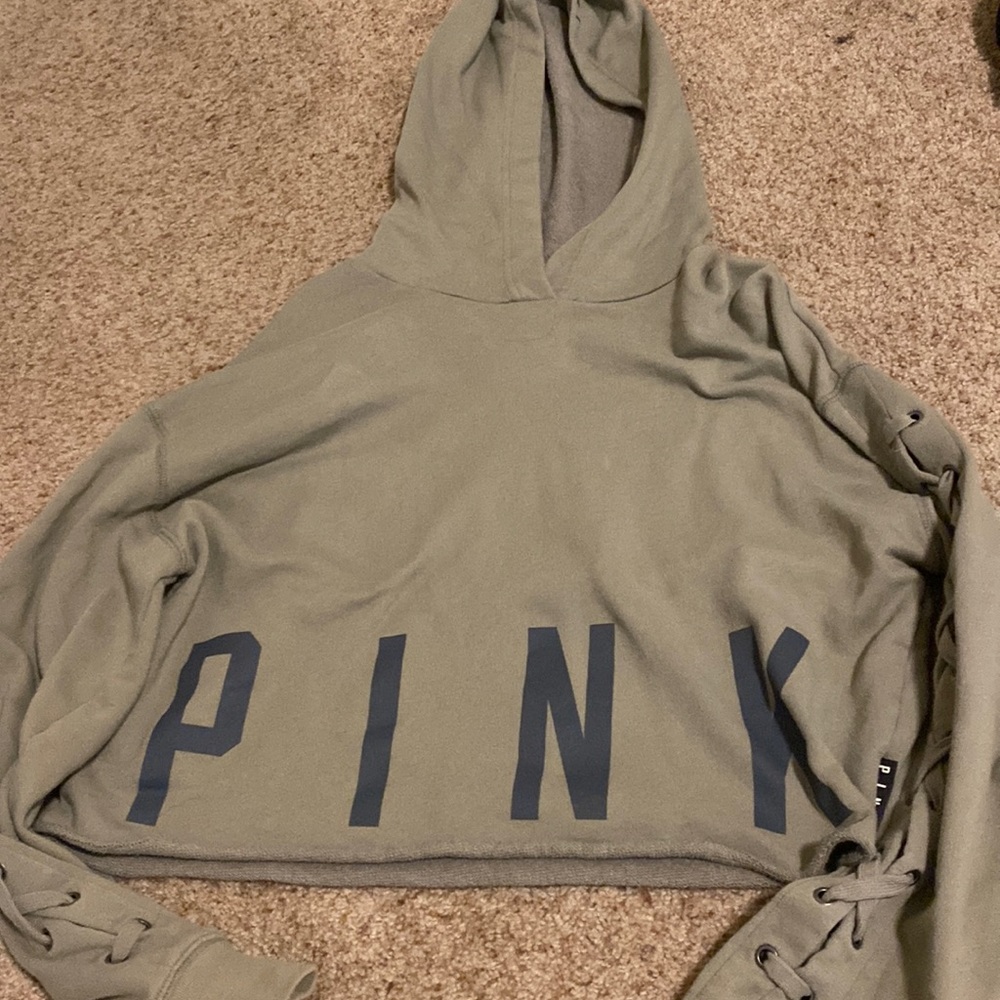 pink cropped hoodie